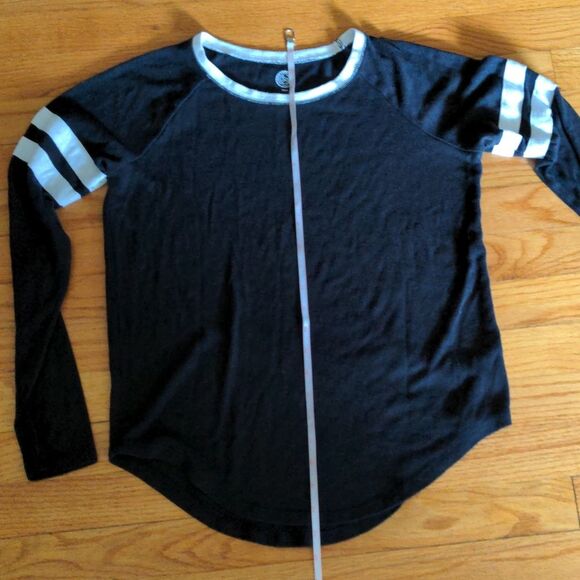 New Authentic American apparel relaxed for size s long sleeve tshirt long hem - Picture 8 of 9
